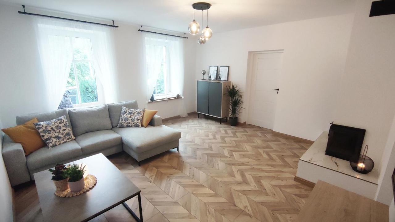 바우브자이치 B&D Apartament Chelmiec 아파트 외부 사진